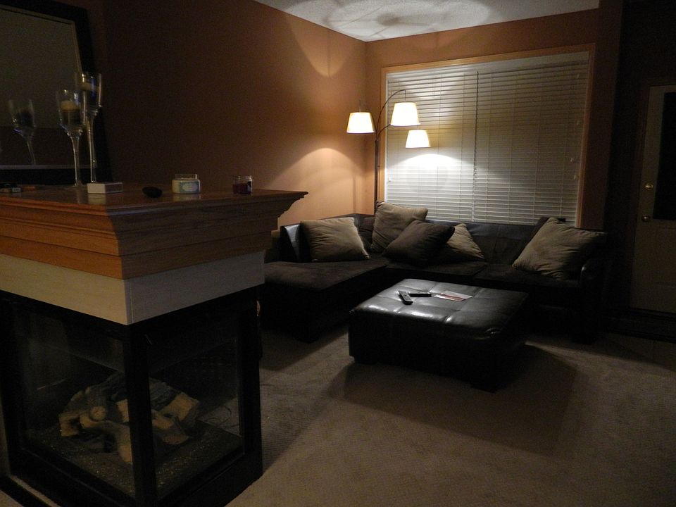 Living room ad Fireplace