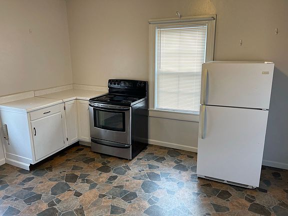 3rd image of 121 N Allegany St #2