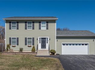 6-10 Margerie St, Danbury, CT 06811