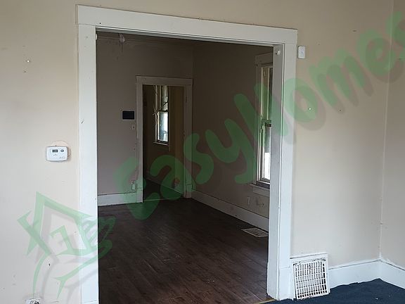 2nd image of 2508 W Fremont St