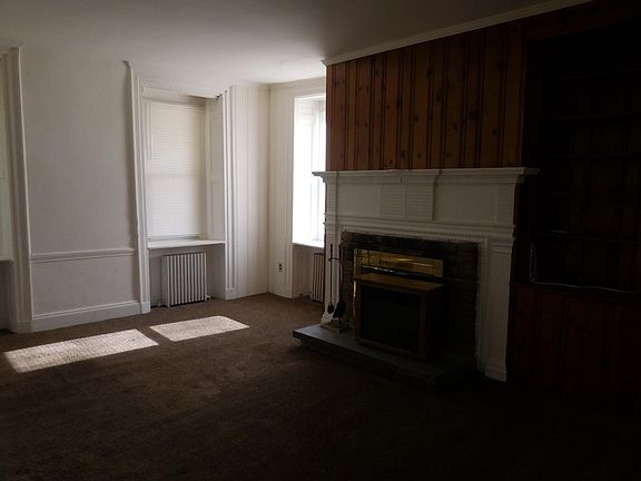 5th image of 1095 W Lincoln Hwy