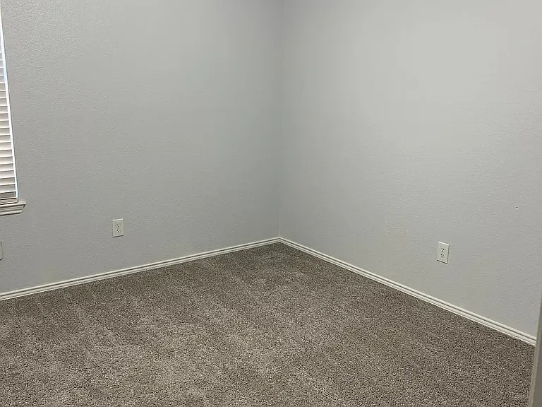 1417 Nicholas Dr — Photo 11