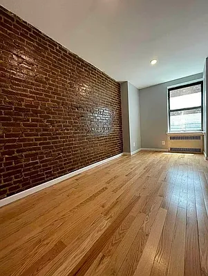 Rented by Candid Listings LLC | media 9