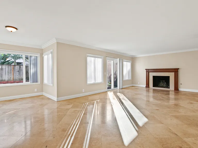 1117 Danielle Dr — Photo 12