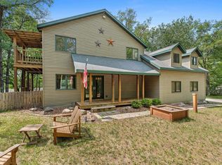 16555 Martin Ln, Crivitz, WI 54114