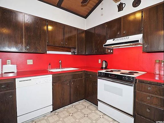 2nd image of 2625 W Dutch Draw Dr APT B