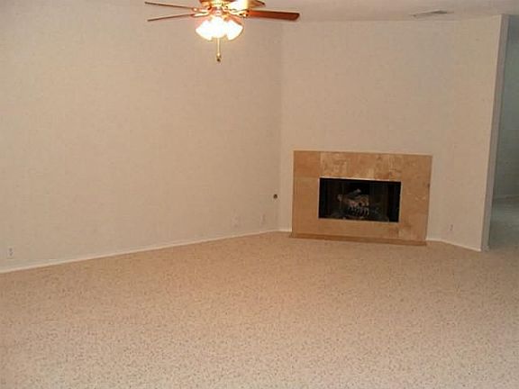 2nd image of 1304 Gold Dust Ln