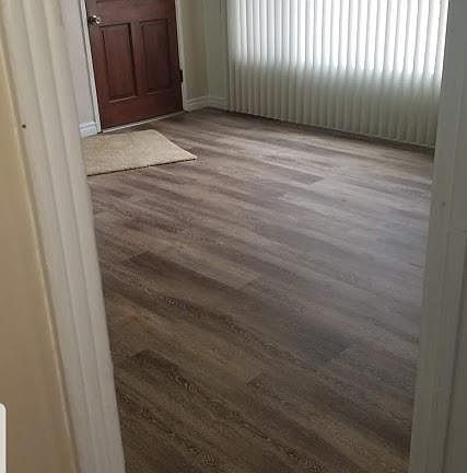 3rd image of 1447 W 220th St