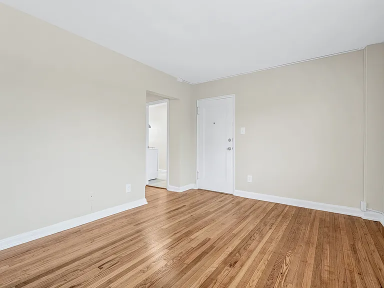 Langley Terrace — Photo 12