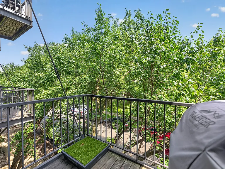 2201 W Wabansia Ave #17 — Photo 10