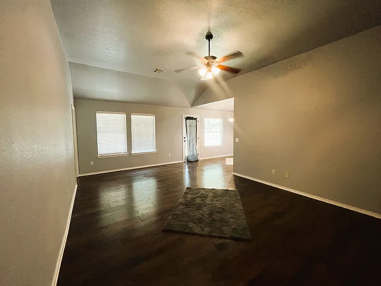 313 Spring Creek Rd — Photo 17