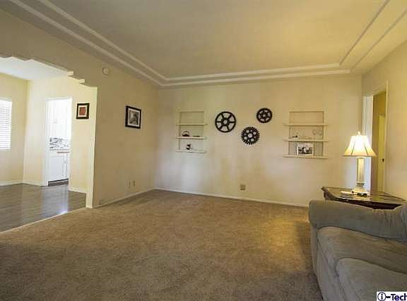 3rd image of 518 N Reese Pl