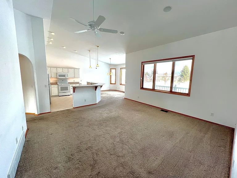 517 Burnham Pl — Photo 22