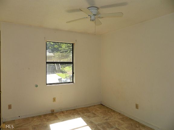 3rd image of 2472 Brit Ln