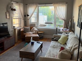 2910 N Albany Ave APT 2E, Chicago, IL 60618