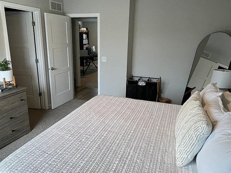 7816 N 147th Ave — Photo 14
