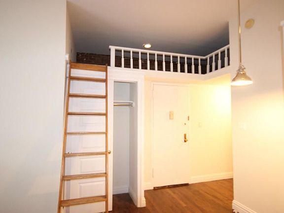 2nd image of 203 W 80th St #1A