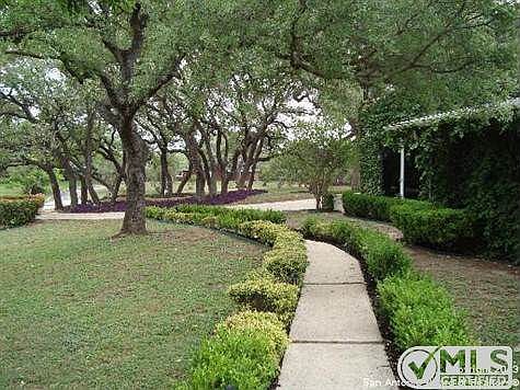 1st image of 7015 Oakridge Dr