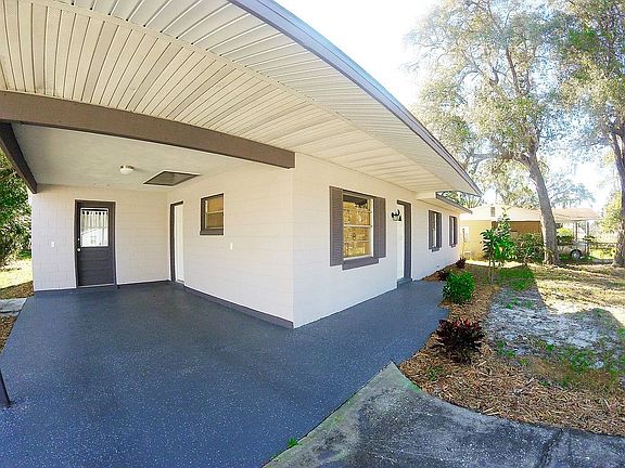 2nd image of 506 E Hazzard Ave