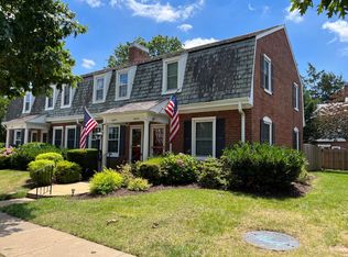 4646 31st St S, Arlington, VA 22206