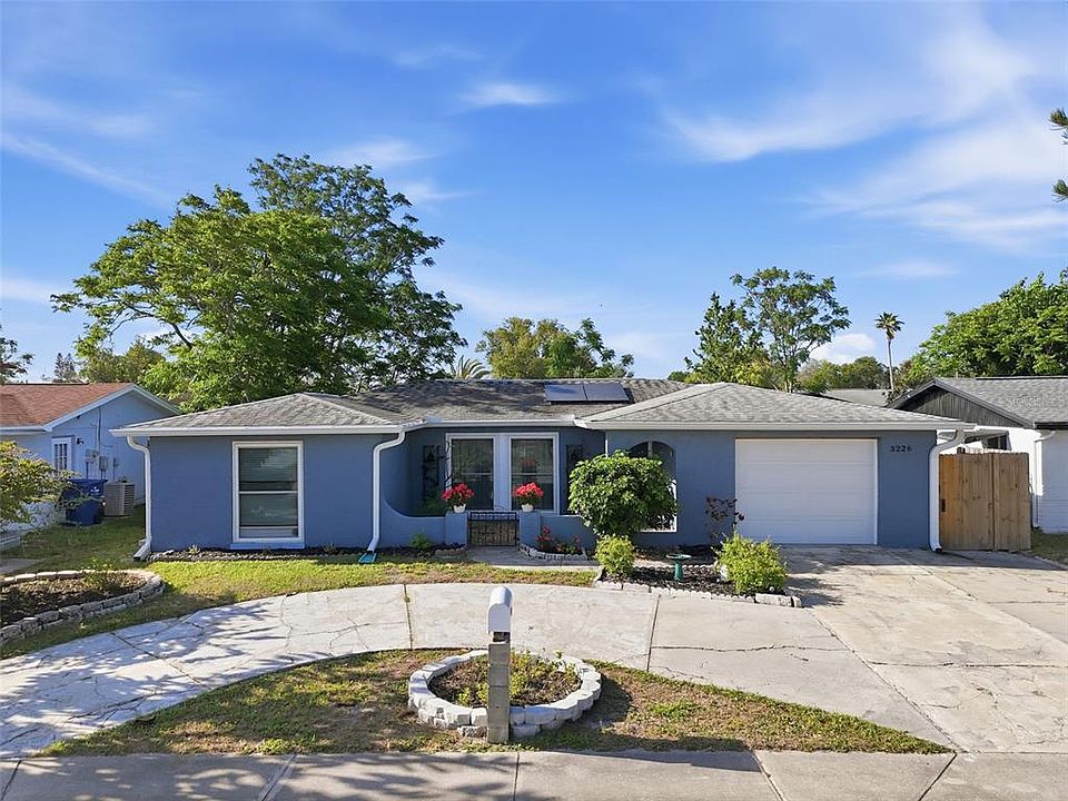 1st image of 3226 Fairmount Dr