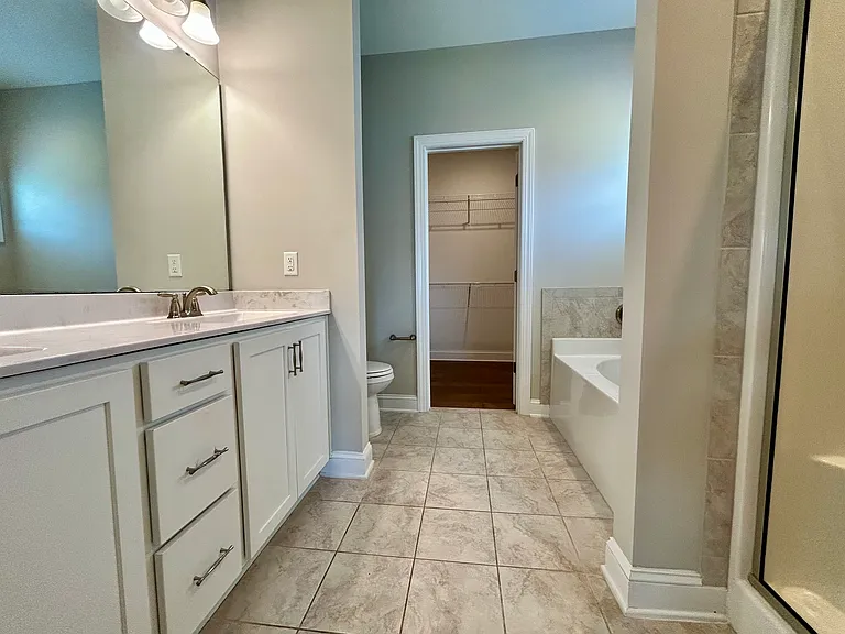 60 Kingsly Dr — Photo 19