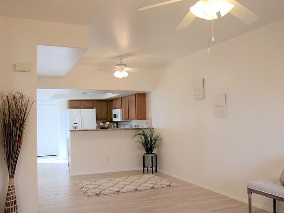 3rd image of 537 S Delaware Dr Unit 111