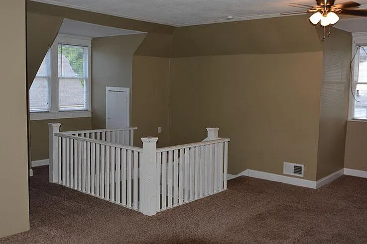 315 Thompson St #3 — Photo 9