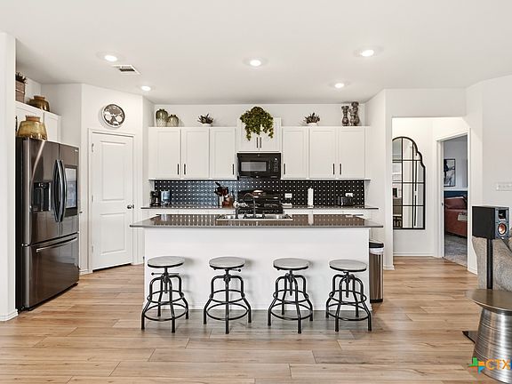 3rd image of 304 Sonterra Dr
