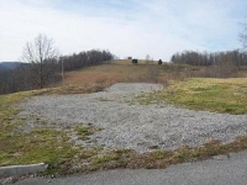 2nd image of 385 Ashton Ln