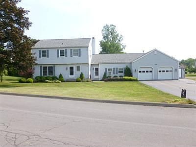 1st image of 117 Madison Cir