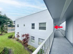 39 Burgundy Dr, Delray Beach, FL