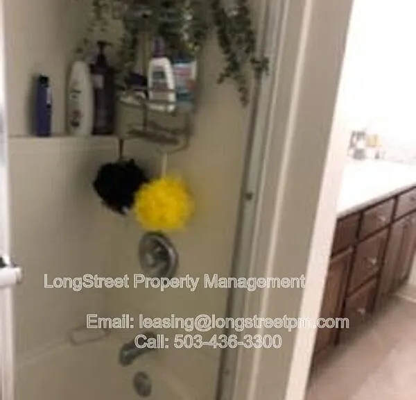 644 SW 7th St #1 — Photo 11