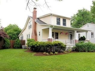 810 19th St S, Arlington, VA 22202