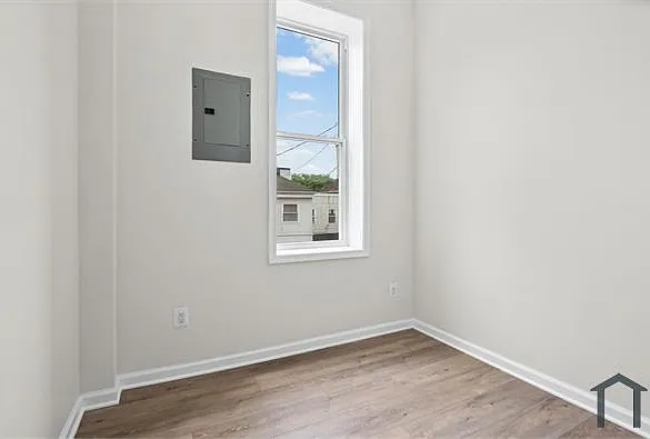 1723 E Lombard St — Photo 17