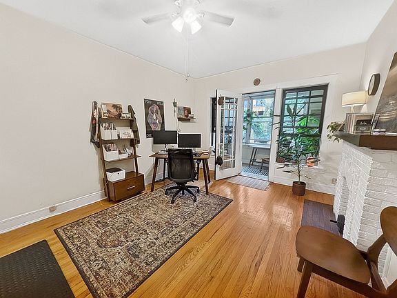 5th image of 1306 W Rosemont Ave #2
