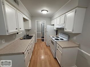 6165 Innkeepers Ct, East Lansing, MI 48823