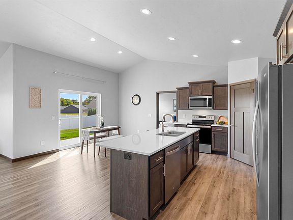 4th image of 1744 Patriot Way