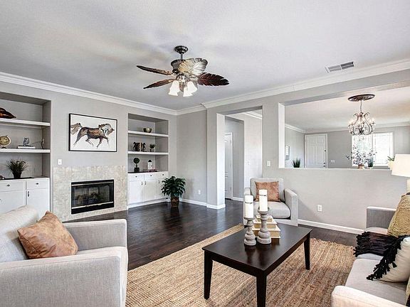 5th image of 1128 Kensington Ln