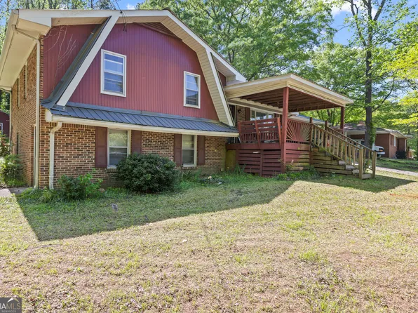 9155 Lakeview Dr SW, Covington, GA 30014