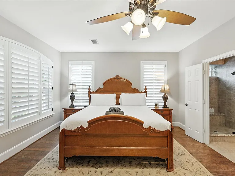 2303 Chapelwood Dr — Photo 26