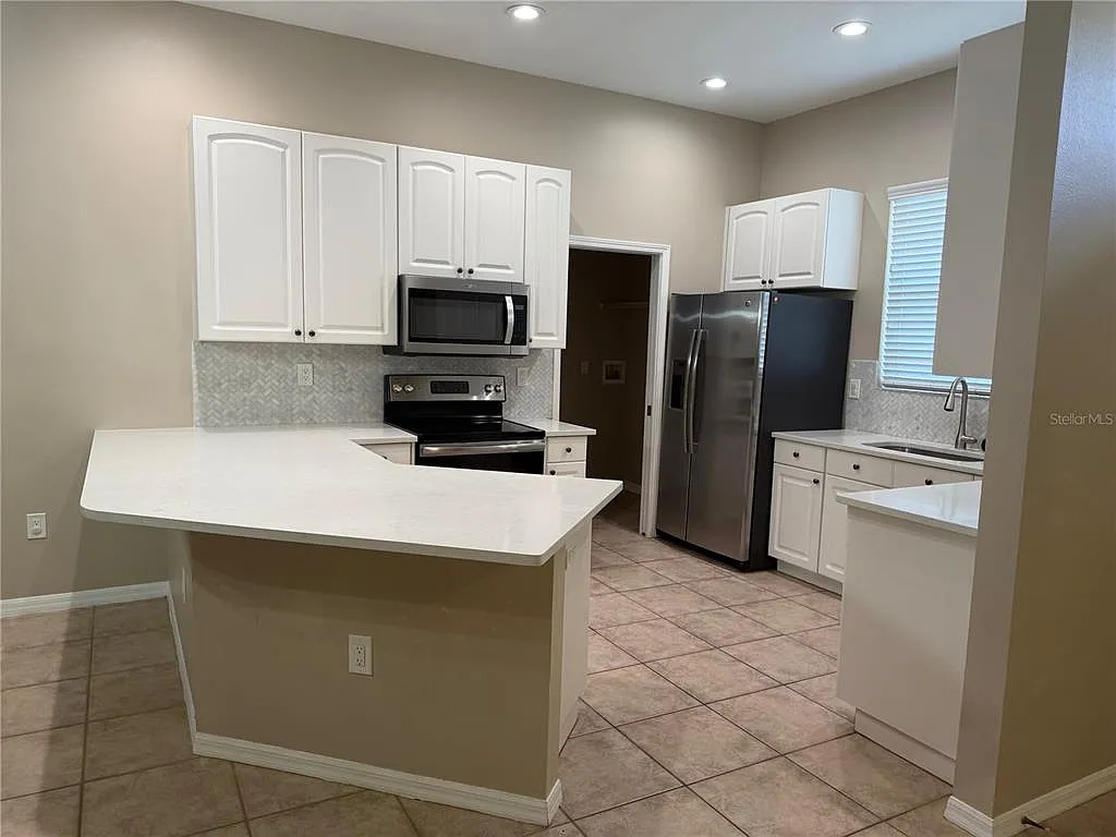 2 bed, 2.0 bath, 1384 sqft, $2,115 — Photo 4