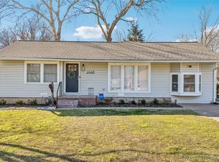 2448 S Oswego Ave, Tulsa, OK 74114