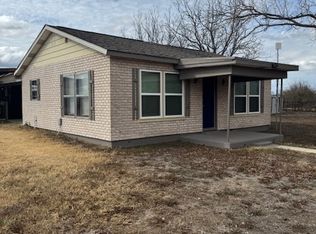 265 W County Road 5719 #1, Devine, TX 78016