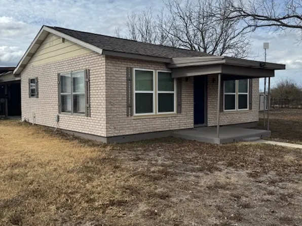 265 W County Road 5719 #1, Devine, TX 78016