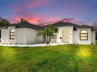 221 10th ST SE, NAPLES, FL 34117