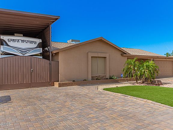 2nd image of 3725 W WOODRIDGE Drive
