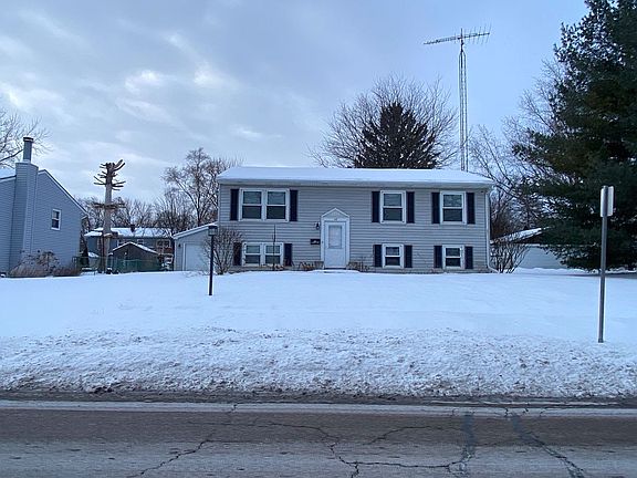 2nd image of 118 E Melody Ln