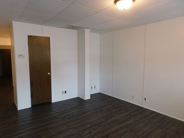 300 S Main St #4