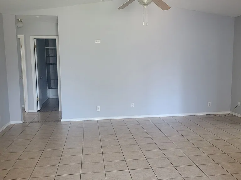 3905 SW Mesquite Dr — Photo 4